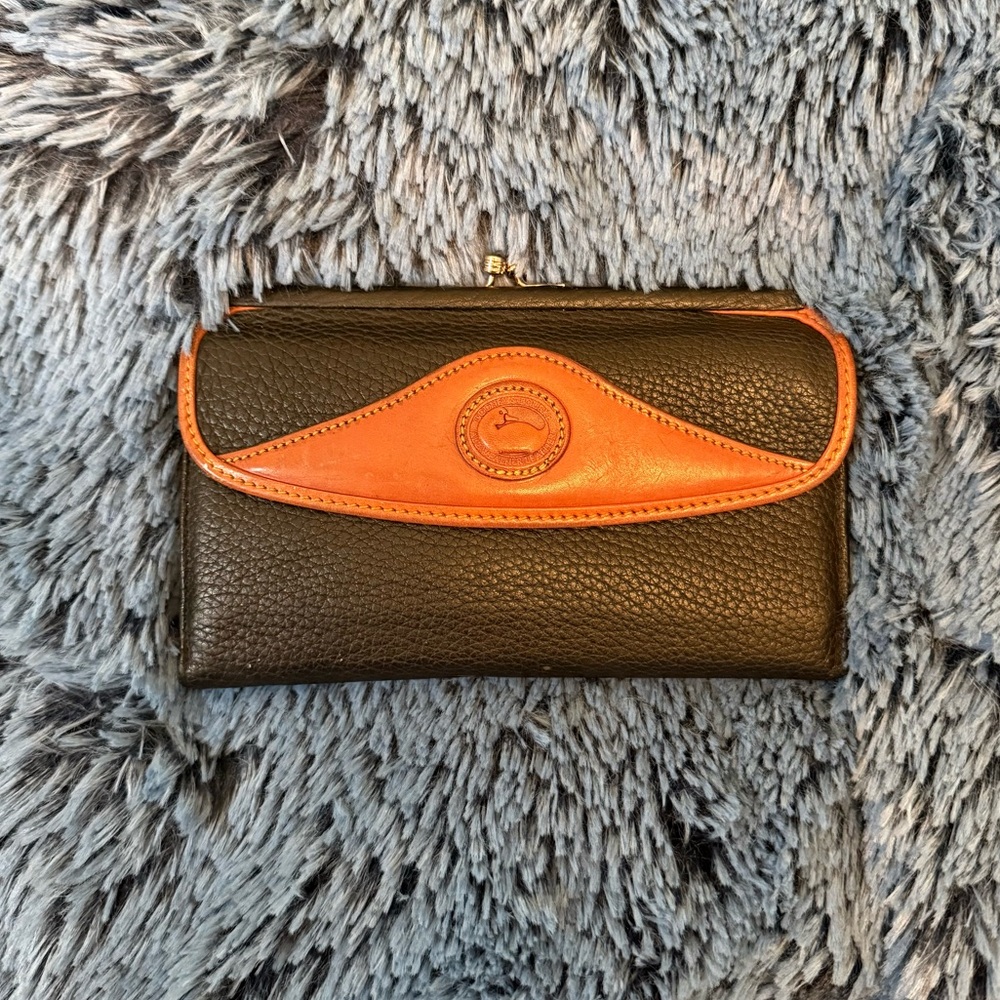 Vintage Dooney & Bourke Black/Tab All Weather Leather Wallet